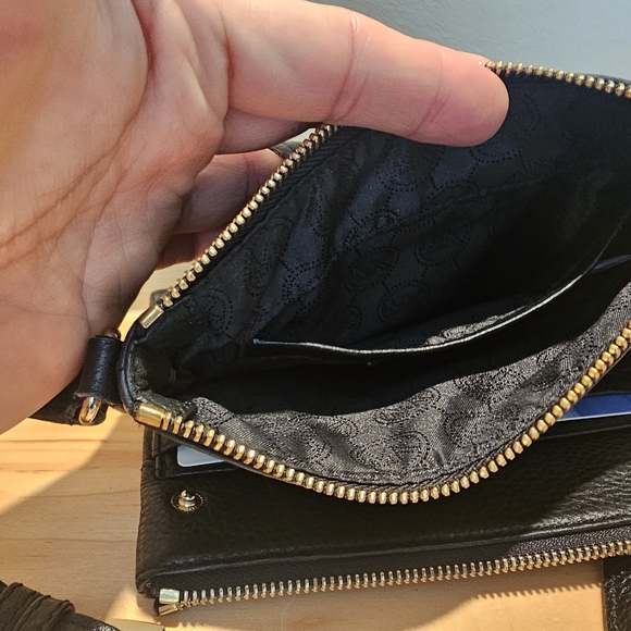 Michael Kors Leather crossbody - Picture 3 of 6